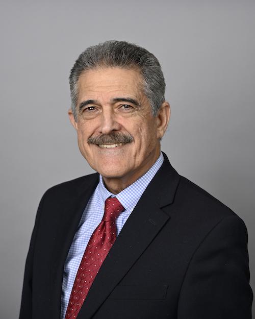 Fermín Cuza - Alto Consejero para Asuntos Internacionales y Miembro Honorario de WBO. 
