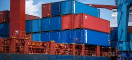 Autoridades informaron que aproximadamente 90% del comercio internacional se lleva a cabo mediante contenedores en el entorno marítimo. De ese universo solo se inspecciona el 2%. 